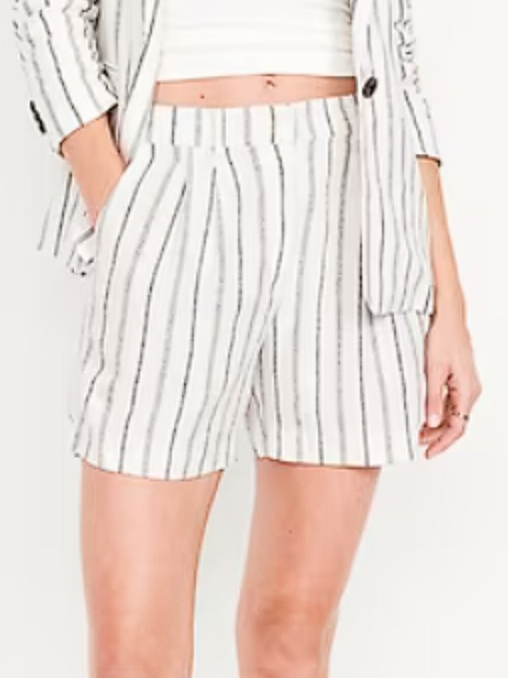 Old Navy Extra High Waisted Taylor Trouser Shorts 5” Inseam Linen Stripe M NEW!